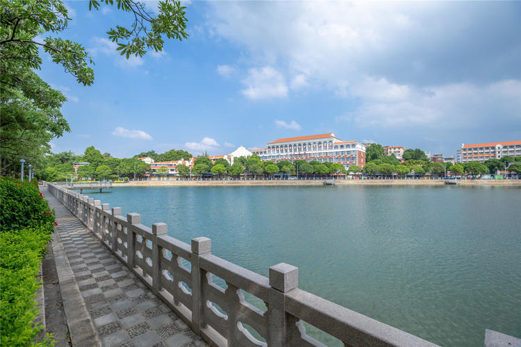 蓝天餐厅美食港式店_蓝天美食港式餐厅_蓝天特色美食餐饮店